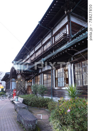 みんなが集う公共の湯「竹瓦温泉」（大分県別府市） 78827850