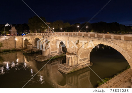 Ponte Sisto Bridge In Rome At Night Ponte Sisto Bridge In Rome At Night 78835088