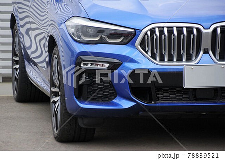 自動車イメージ　輸入車　BMW X6のフロントマスク 78839521