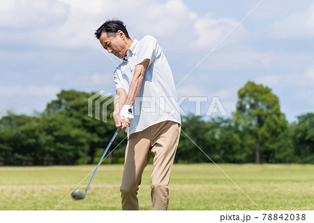ゴルフ ミドル男性 ゴルフ場 ゴルフ ミドル男性 ゴルフ場 78842038