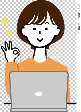 パソコン作業　OKポーズの女性 78842176