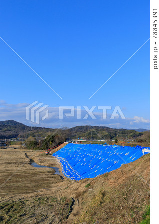 岡山_西日本豪雨で決壊した小田川の堤防工事 78845391