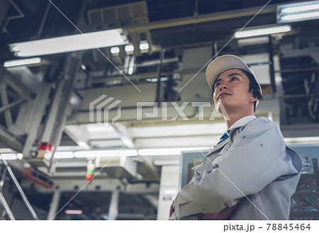 生産/工場で作業する技術者 78845464