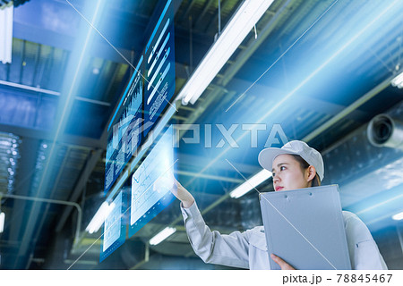 生産/工場で作業する技術者 生産/工場で作業する技術者 78845467