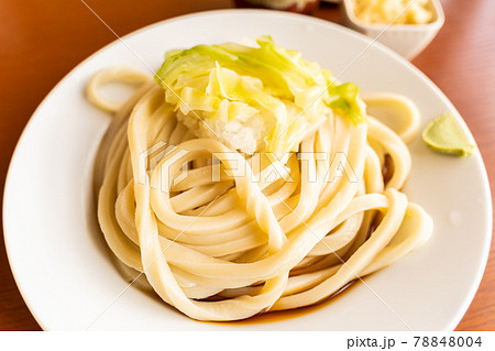 富士吉田名物の吉田のうどんの冷やしたぬきはコシの強さが日本一 78848004