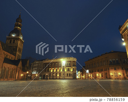 ラトビア・リガ旧市街 リガ大聖堂・ドーム広場 夜景 / Riga Cathedral, Latvia ラトビア・リガ旧市街 リガ大聖堂・ドーム広場 夜景 / Riga Cathedral, Latvia 78856159