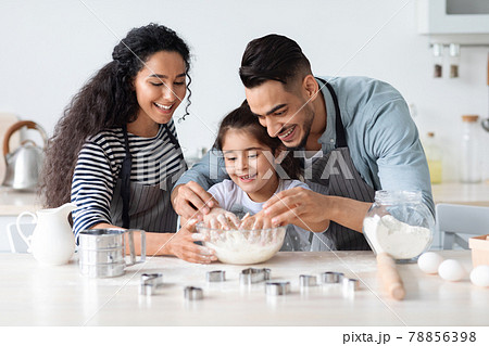 Cute arab family baking pastry together at kicthen Cute arab family baking pastry together at kicthen 78856398