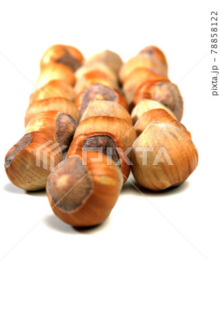 Hazelnuts 78858122
