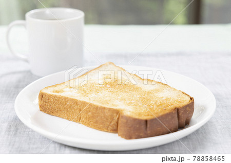 おいしい朝食のトーストとコーヒー おいしい朝食のトーストとコーヒー 78858465