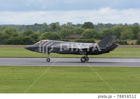 アメリカ海兵隊F-35BライトニングⅡ着陸 アメリカ海兵隊F-35BライトニングⅡ着陸 78858512