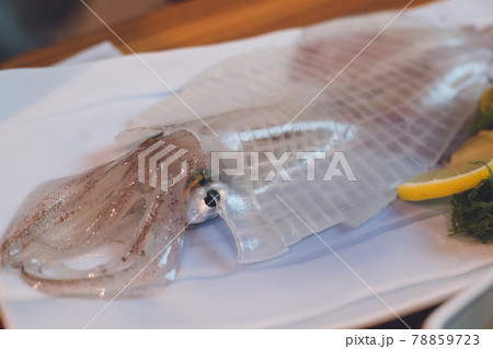 佐賀県唐津市呼子名物のイカの刺身 佐賀県唐津市呼子名物のイカの刺身 78859723