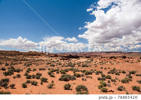 アメリカのアリゾナ州のバーミリオンクリフス国定公園のコロラド川沿いのホースシューベント 78865420