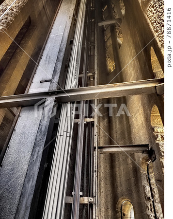スペイン バルセロナ サグラダ・ファミリアのエレベーターシャフト Sagrada Família スペイン バルセロナ サグラダ・ファミリアのエレベーターシャフト Sagrada Família 78871416