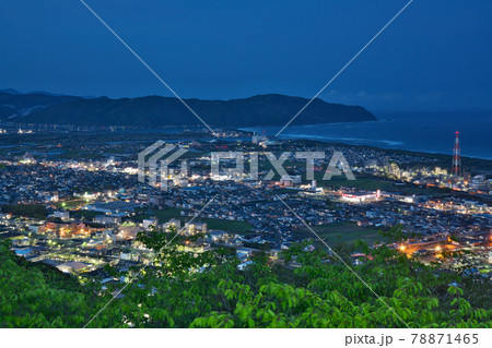 【愛宕山展望台より延岡市内を一望 (夜)】 宮崎県延岡市愛宕山 78871465