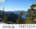 カナダの真冬の雪山の景色 78871919