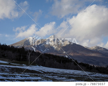 秋の黒姫高原から見た妙高の山々 秋の黒姫高原から見た妙高の山々 78873037