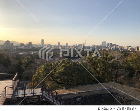 舞鶴公園「福岡城址天守台跡」から福岡市早良区方面遠景 78878837