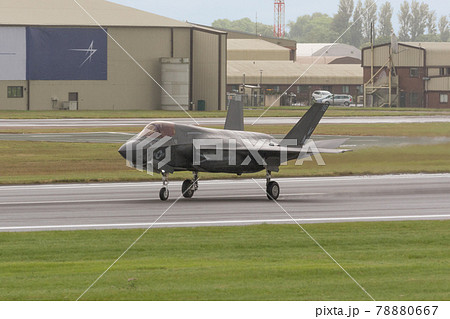 アメリカ海兵隊F-35BライトニングⅡ着陸 アメリカ海兵隊F-35BライトニングⅡ着陸 78880667