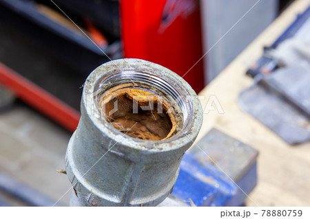 Rust in the water tube 78880759