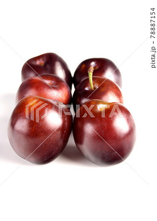 Plums Plums 78887154