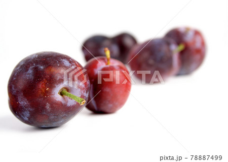 Plums Plums 78887499