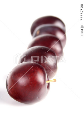 Plums Plums 78887500