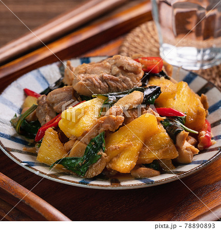 鶏 チキン ニワトリ 78890893