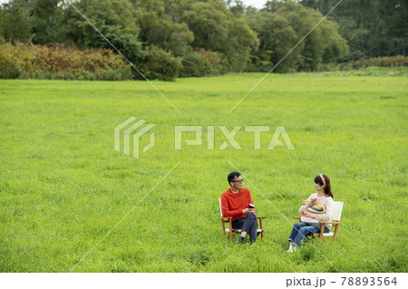 地方移住したカップル 78893564