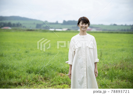 女性ポートレート 78893721