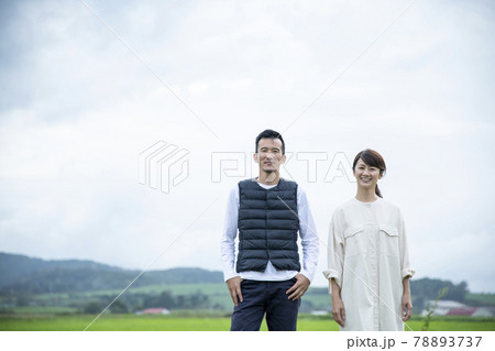 男女ポートレート 78893737