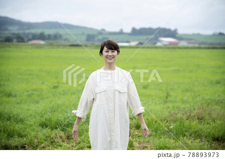 女性ポートレート 78893973