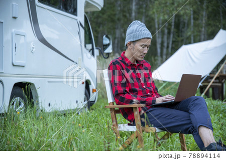 キャンピングカーライフ 78894114