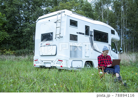 キャンピングカーライフ 78894116
