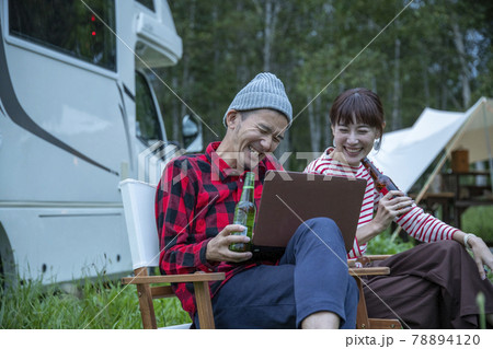 キャンピングカーライフ 78894120