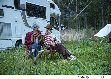 キャンピングカーライフ 78894122
