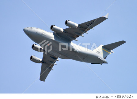 岩国基地より大型輸送機C-17が飛んできました 78897627