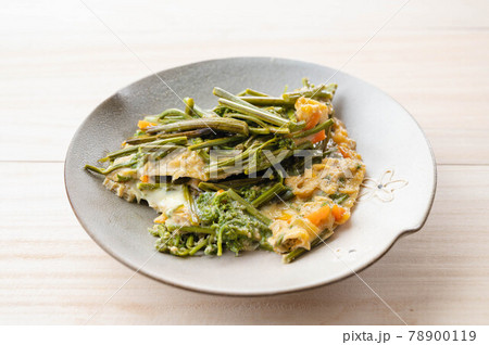 ワラビの卵とじ ワラビの卵とじ 78900119