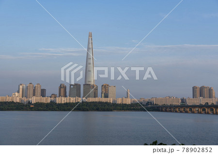 高層ビル 現代建築 都市 78902852