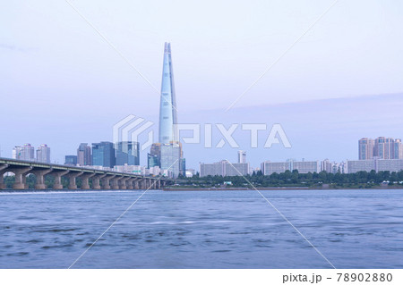 高層ビル 現代建築 都市 78902880