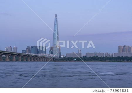 高層ビル 現代建築 都市 78902881