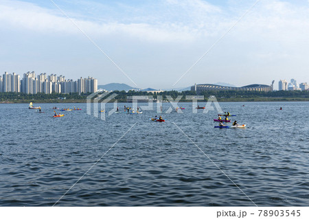 現代建築 都市 都会 78903545