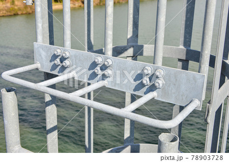 鳥飼大橋の金属接合部分 78903728