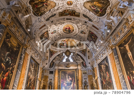 interiors and decors of Siena cathedral, Siena, Italy interiors and decors of Siena cathedral, Siena, Italy 78904796