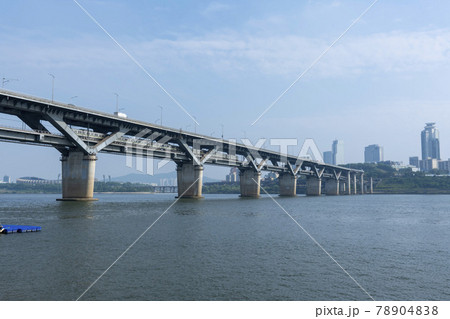 ソウル 橋 風景 78904838