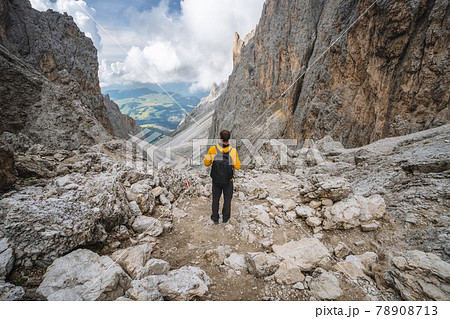 Hiking through Forcella del Sassolungo - Langkofel Col in the Dolomites, Italy 78908713