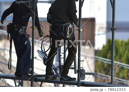 とび職 足場解体の風景 とび職 足場解体の風景 78912353