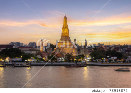Wat Arun (Temple of dawn) and the Chao Phraya River, Bangkok Wat Arun (Temple of dawn) and the Chao Phraya River, Bangkok 78913872