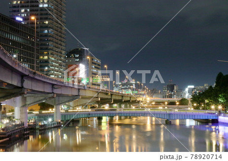 夜景、水晶橋から見た堂島川と阪神高速と鉾流橋と高層ビル群 夜景、水晶橋から見た堂島川と阪神高速と鉾流橋と高層ビル群 78920714