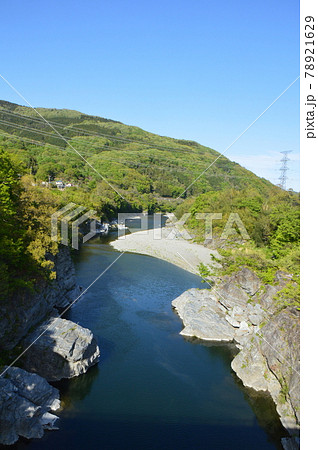 荒川の中流域（白鳥橋／埼玉県秩父郡長瀞町） 78921629
