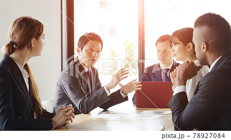 グローバルビジネス グローバルビジネス 78927084